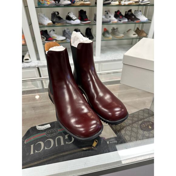 Maison Margiela bordeaux leather Chelsea boots size 41 Pre Owned with Box SF main image 5